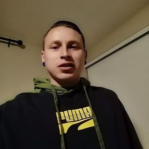 Meet your Posher, Andres